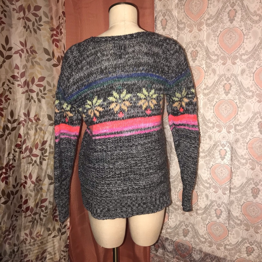 AEO sweater